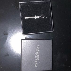 Giambatista Valli H&M single sword earring